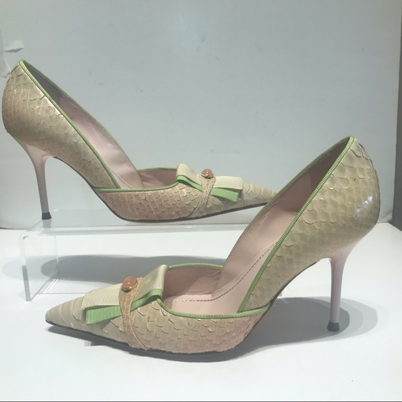 Rene Caovilla beige snake skin pump with silk bow - Picture 3 of 5
